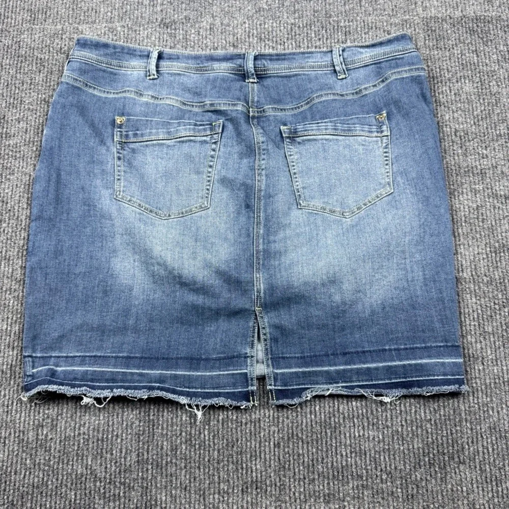 Lane Bryant Blue Denim Distressed Mini Skirt Raw Hem Plus Size 24 SAG1072056
